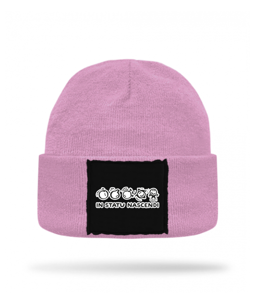 PLETENÁ ČEPICE KNITTED