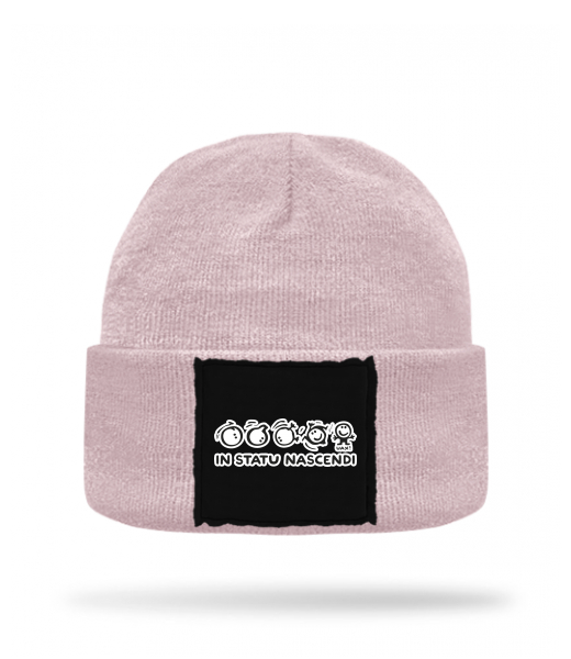 PLETENÁ ČEPICE KNITTED