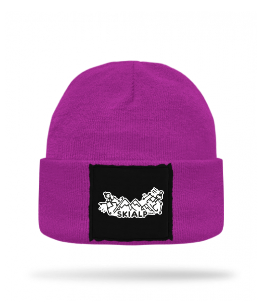 PLETENÁ ČEPICE KNITTED