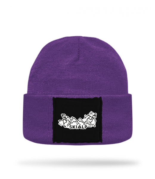 PLETENÁ ČEPICE KNITTED