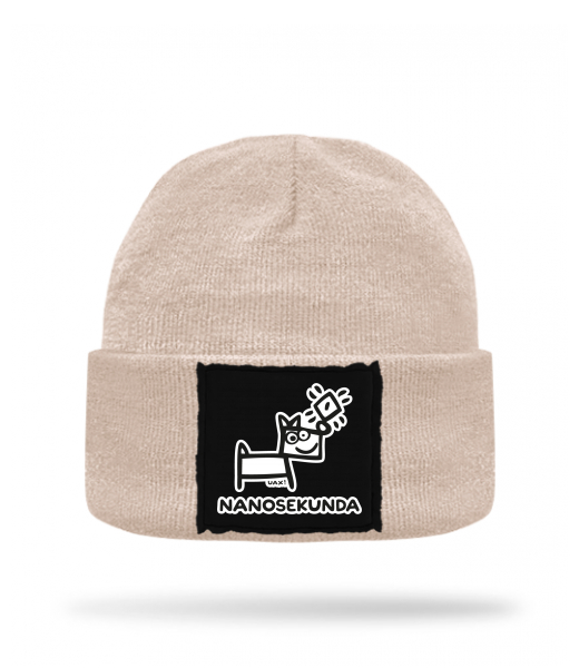 PLETENÁ ČEPICE KNITTED