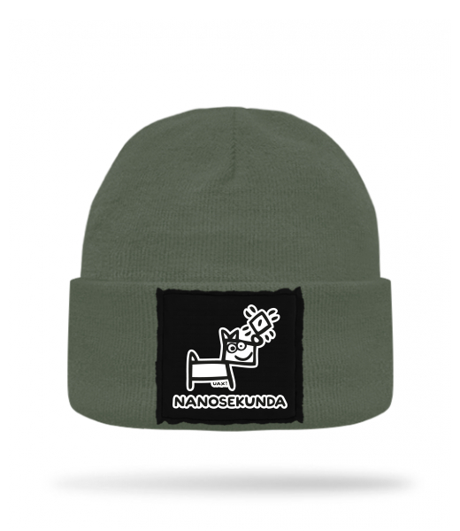 PLETENÁ ČEPICE KNITTED