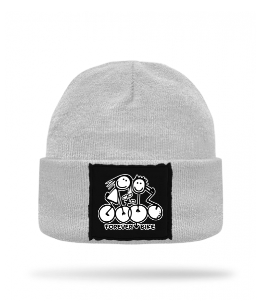 PLETENÁ ČEPICE KNITTED