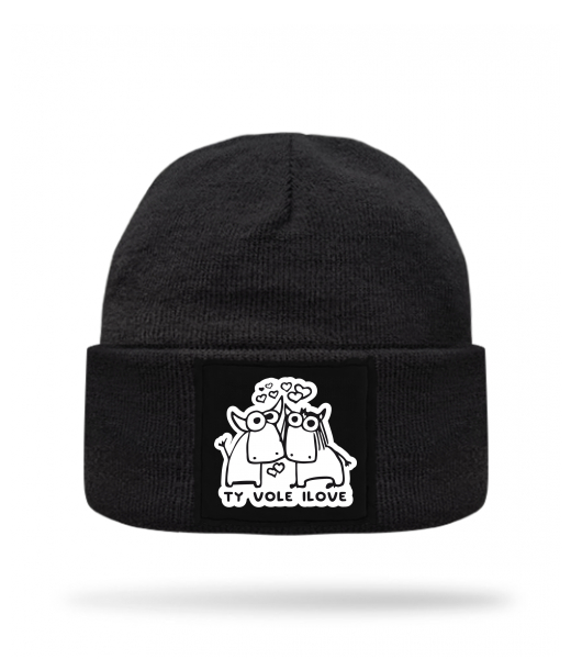 PLETENÁ ČEPICE KNITTED