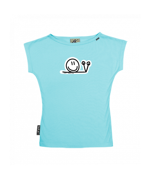 DÁMSKÉ TRIČKO S LODIČKOVÝM VÝSTŘIHEM