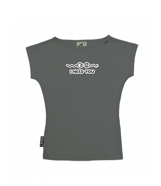 DÁMSKÉ TRIČKO S LODIČKOVÝM VÝSTŘIHEM