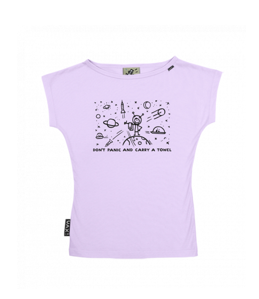 DÁMSKÉ TRIČKO S LODIČKOVÝM VÝSTŘIHEM