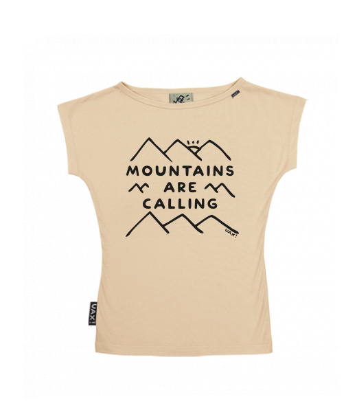 DÁMSKÉ TRIČKO S LODIČKOVÝM VÝSTŘIHEM