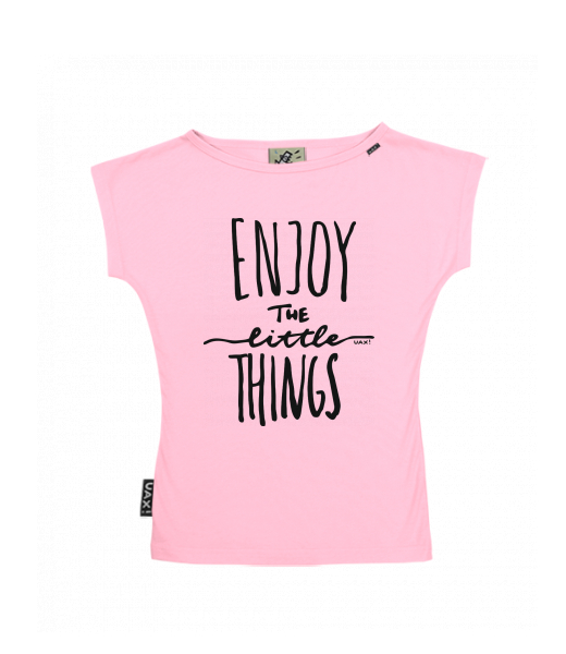 DÁMSKÉ TRIČKO S LODIČKOVÝM VÝSTŘIHEM