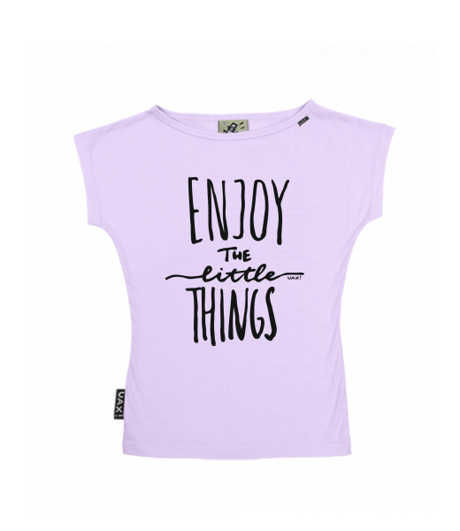 DÁMSKÉ TRIČKO S LODIČKOVÝM VÝSTŘIHEM