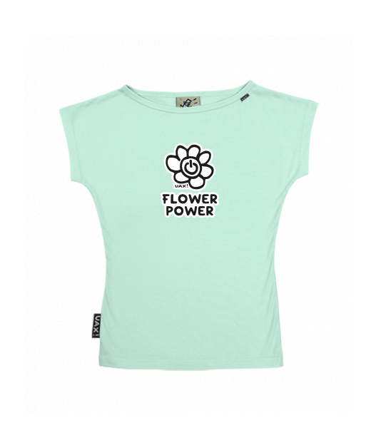 DÁMSKÉ TRIČKO S LODIČKOVÝM VÝSTŘIHEM