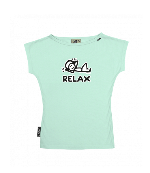 DÁMSKÉ TRIČKO S LODIČKOVÝM VÝSTŘIHEM