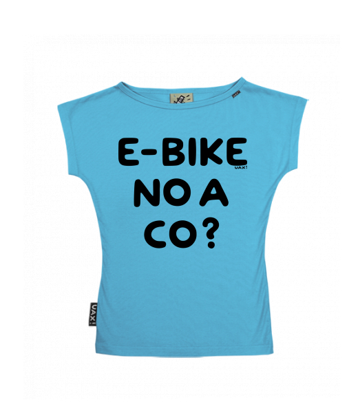 DÁMSKÉ TRIČKO S LODIČKOVÝM VÝSTŘIHEM