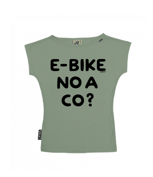 DÁMSKÉ TRIČKO S LODIČKOVÝM VÝSTŘIHEM