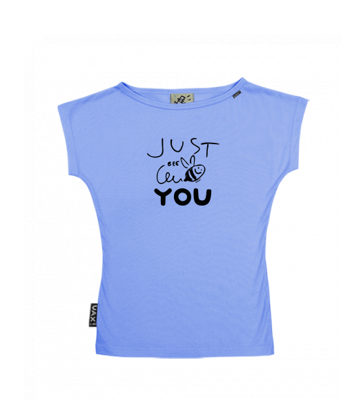 DÁMSKÉ TRIČKO S LODIČKOVÝM VÝSTŘIHEM