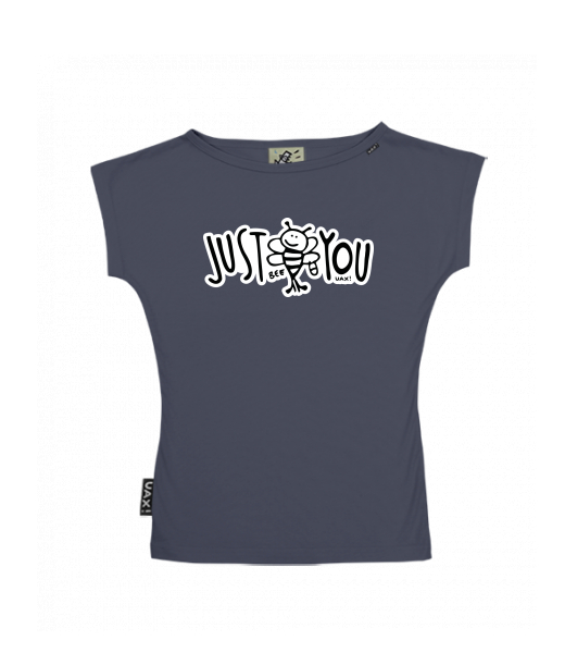 DÁMSKÉ TRIČKO S LODIČKOVÝM VÝSTŘIHEM