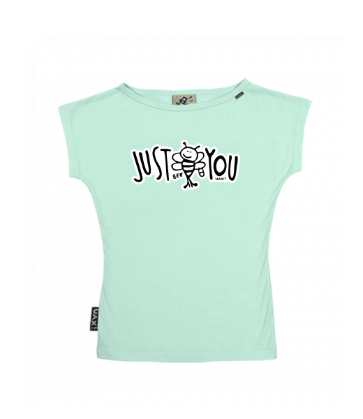 DÁMSKÉ TRIČKO S LODIČKOVÝM VÝSTŘIHEM