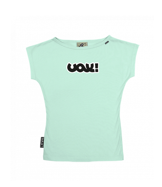 DÁMSKÉ TRIČKO S LODIČKOVÝM VÝSTŘIHEM