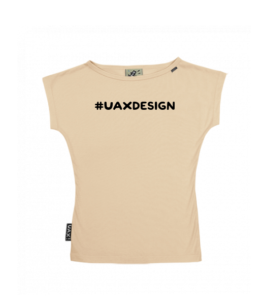 DÁMSKÉ TRIČKO S LODIČKOVÝM VÝSTŘIHEM