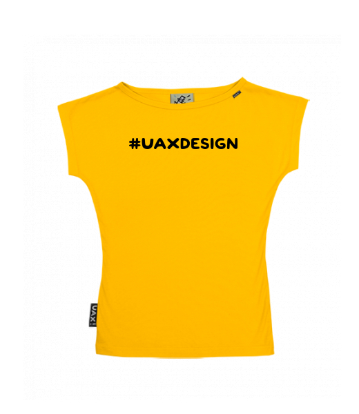 DÁMSKÉ TRIČKO S LODIČKOVÝM VÝSTŘIHEM