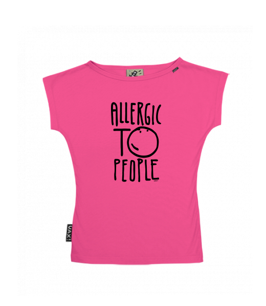 DÁMSKÉ TRIČKO S LODIČKOVÝM VÝSTŘIHEM