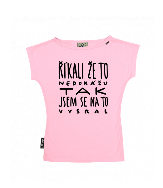 DÁMSKÉ TRIČKO S LODIČKOVÝM VÝSTŘIHEM